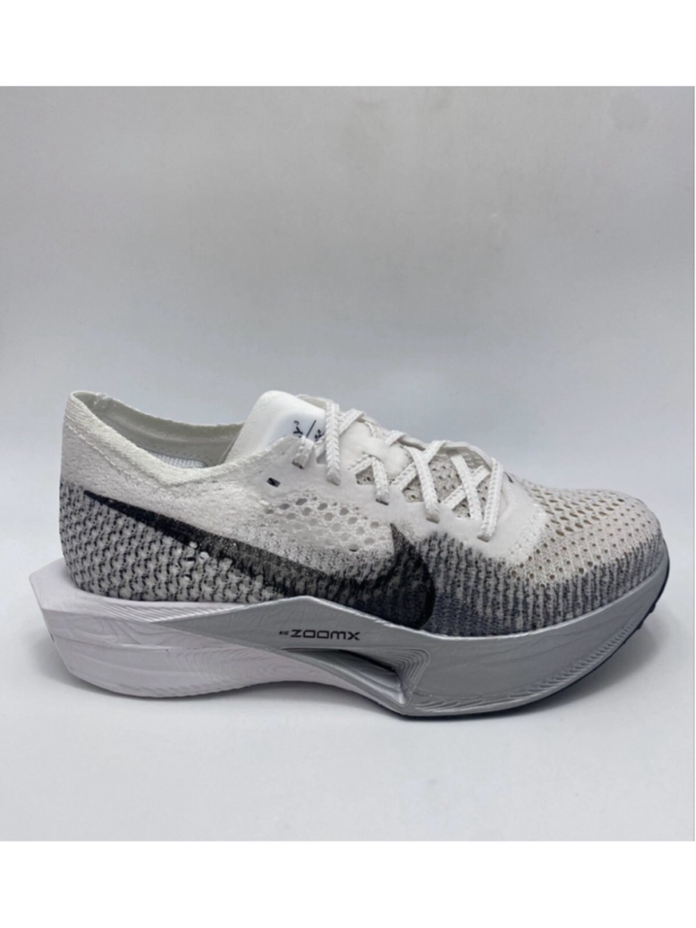 Nike ZoomX Vaporfly Next% 3 Women’s Size 9 White Silver Grey Black DV4130-100 - Picture 2 of 4